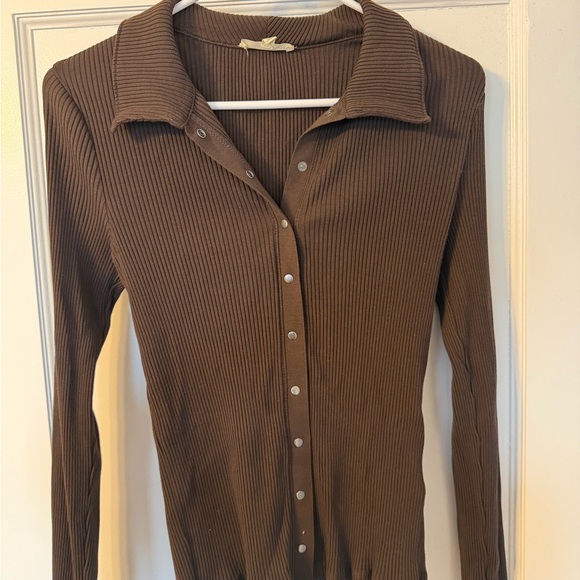 Madewell Ribbed Button-Up Top - Picture 2 of 5